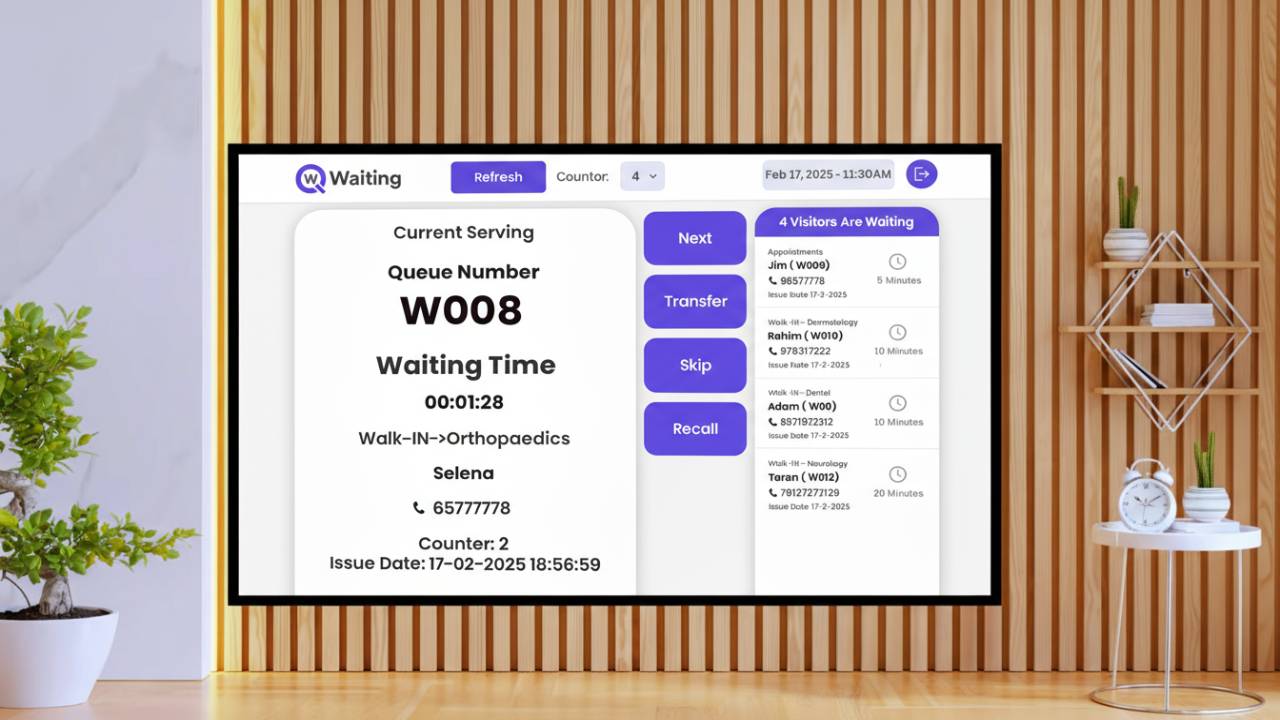 digital signage showing customer&rsquo;s queue status and waiting time